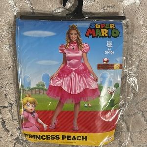 Adult Princess Peach - Super Mario Costume